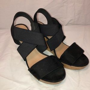 American Eagle wedged heels